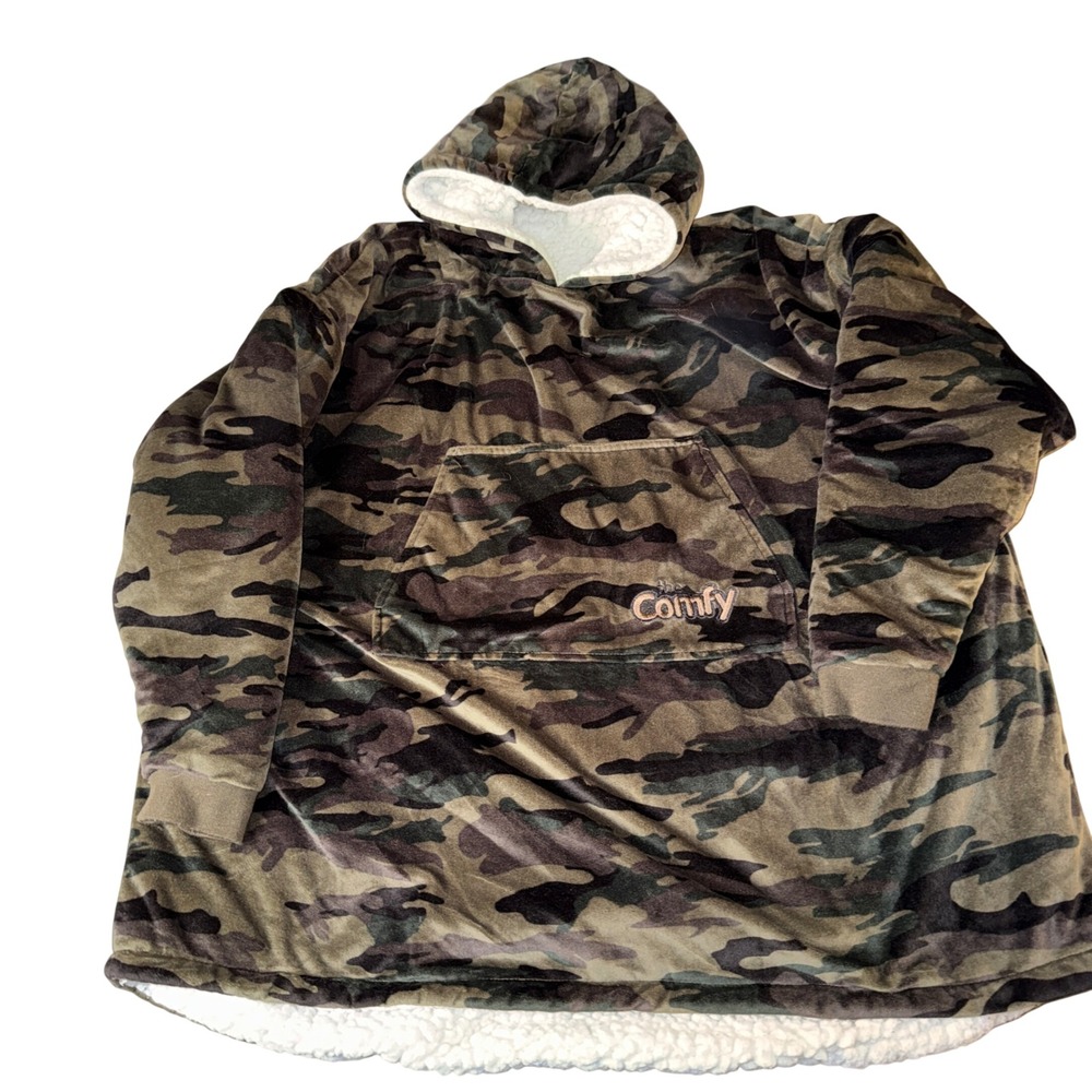 The Comfy Wearable Blanket Jr One Size Camo Green Sherpa Lined Oversized Hoodie